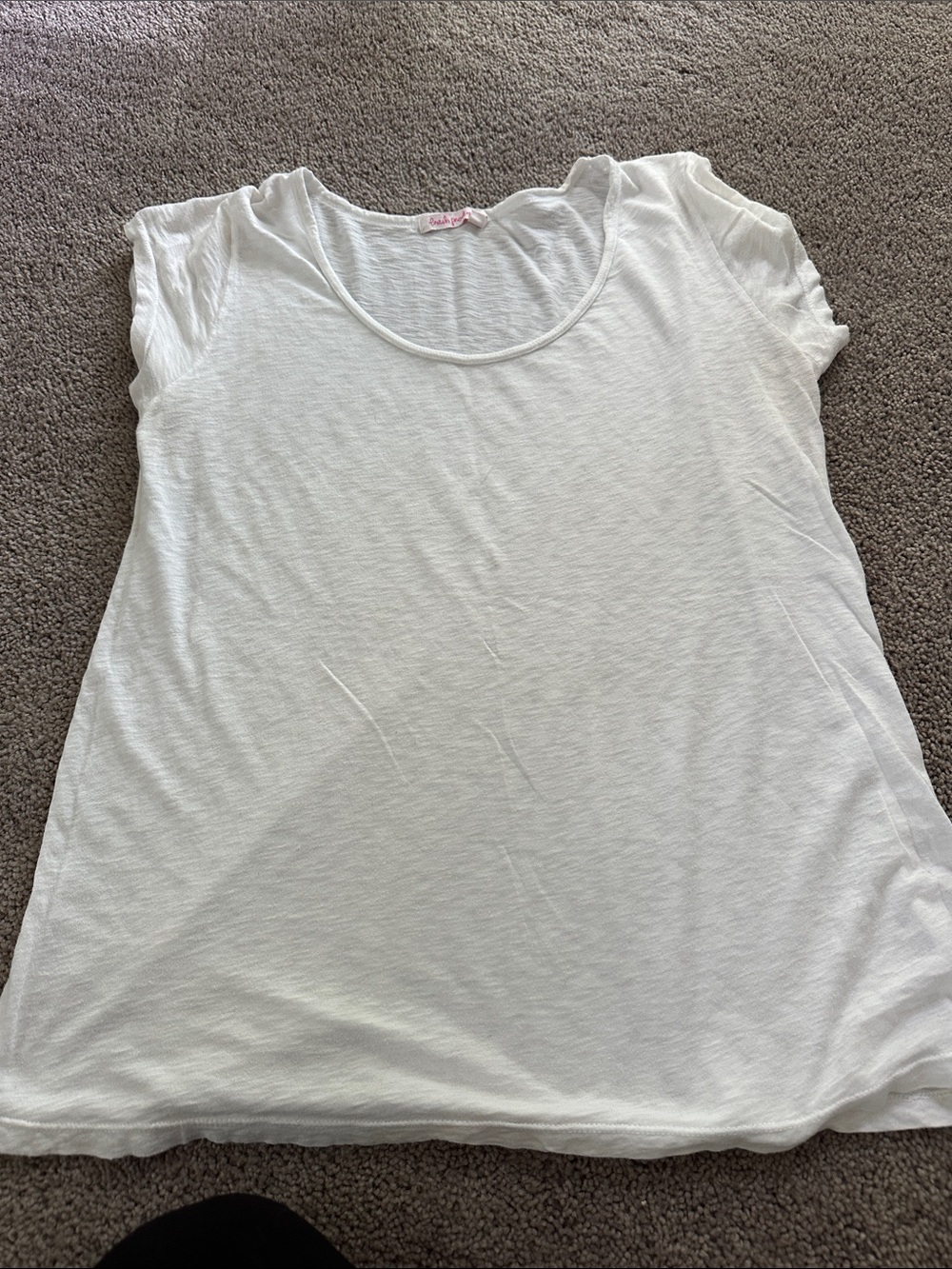 Fresh produce Lightweight White Scoop Neck Women’s Top large